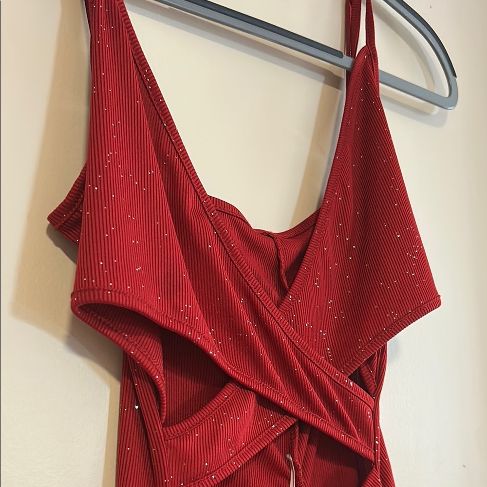 💕3/$40💕 Red Ruched Cut Out Bodycon Dress - Picture 4 of 4